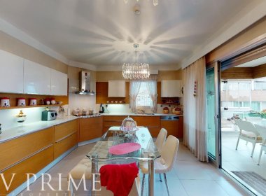 شقق للبيع في تشنجلكوي بإطلالة على مضيق البوسفور